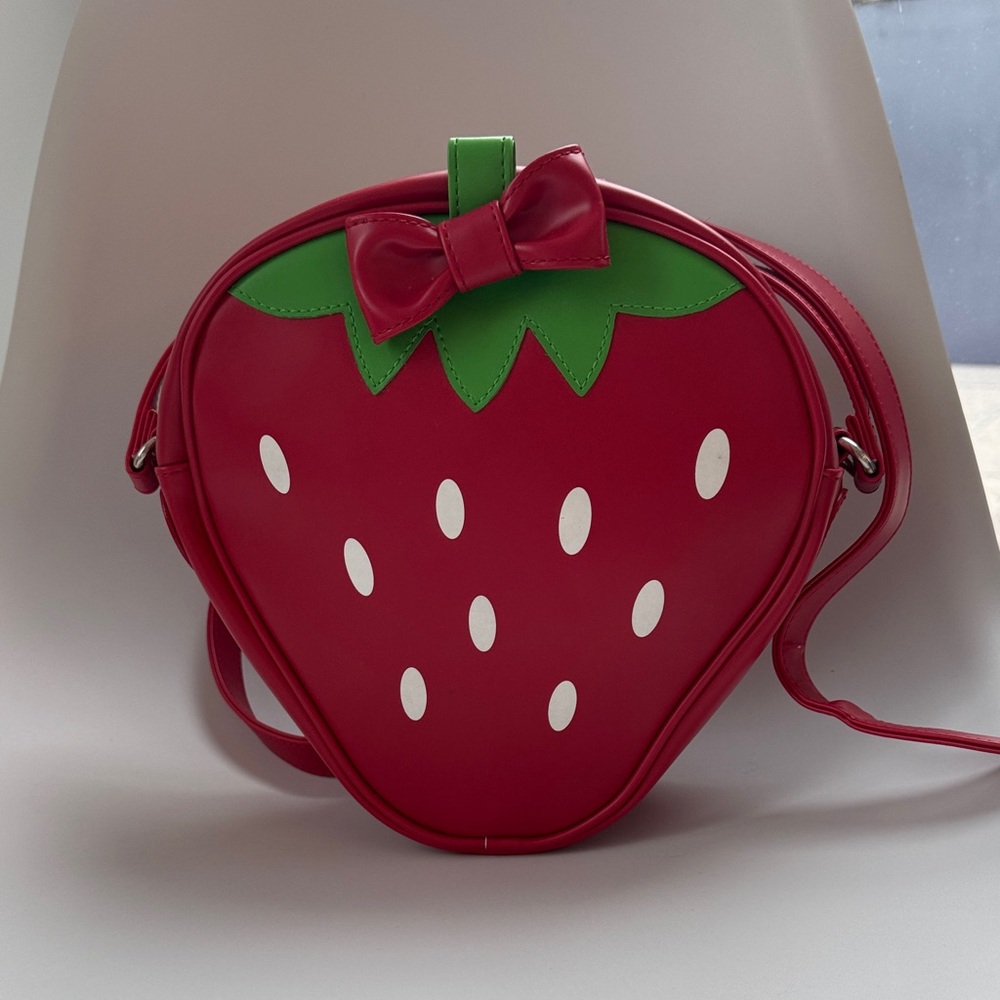 Strawberry-Shaped Red Crossbody Bag